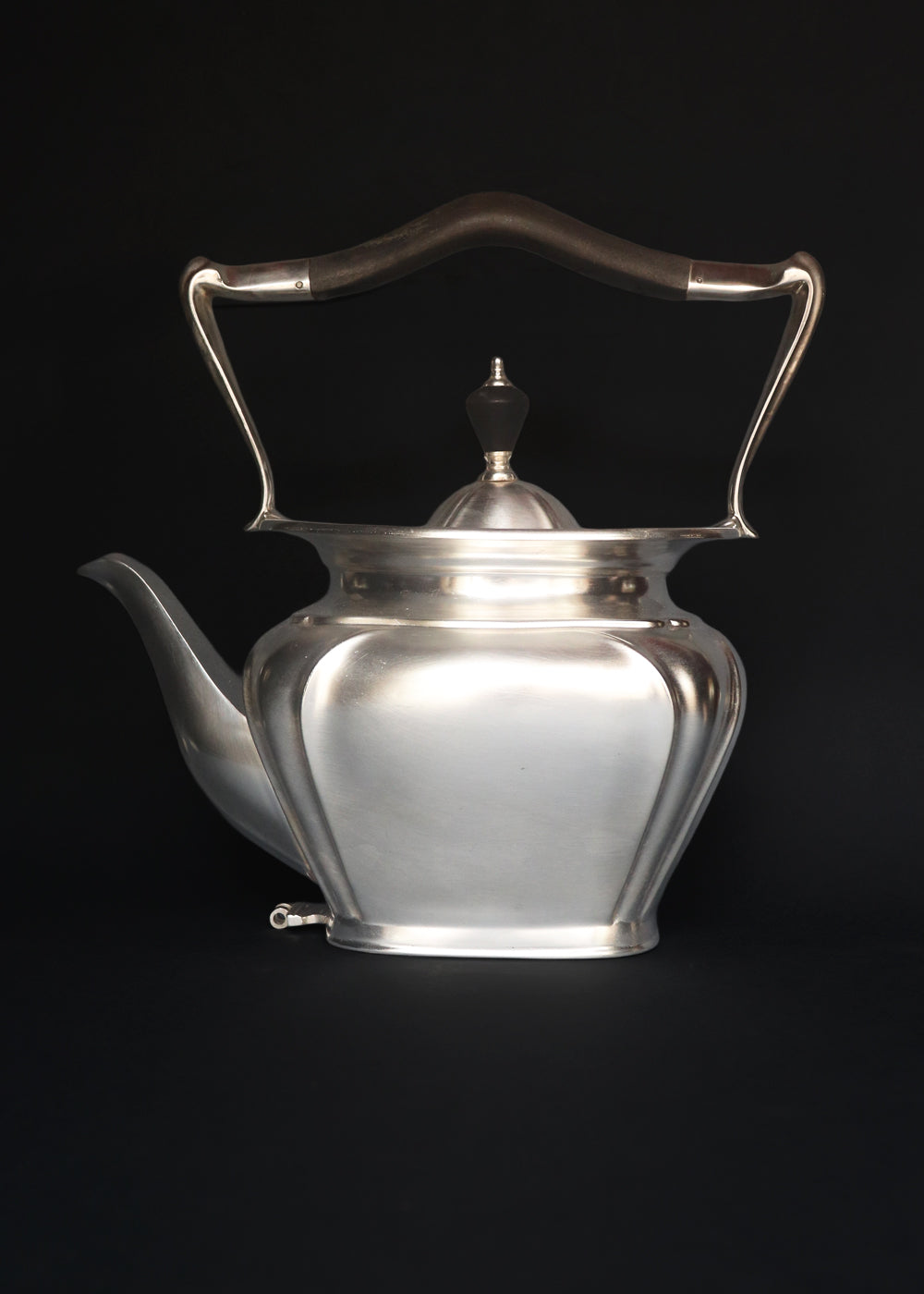 Antique Edwardian spirit kettle with its stand, burner and securing pins in superb condition