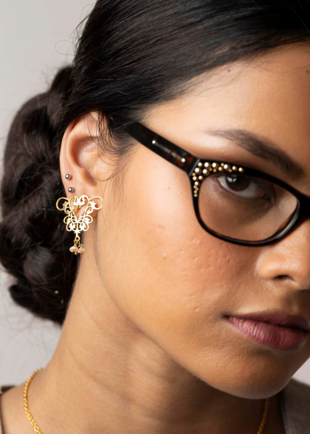 Festive pearl stuf earrings by indian jewellery designer Eina Ahluwalia