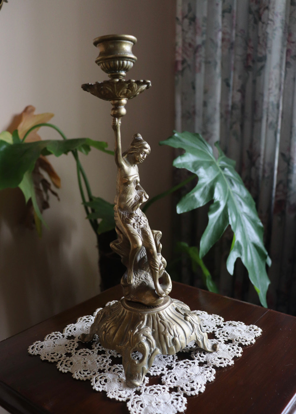 Old Soul Candle Stand XL
