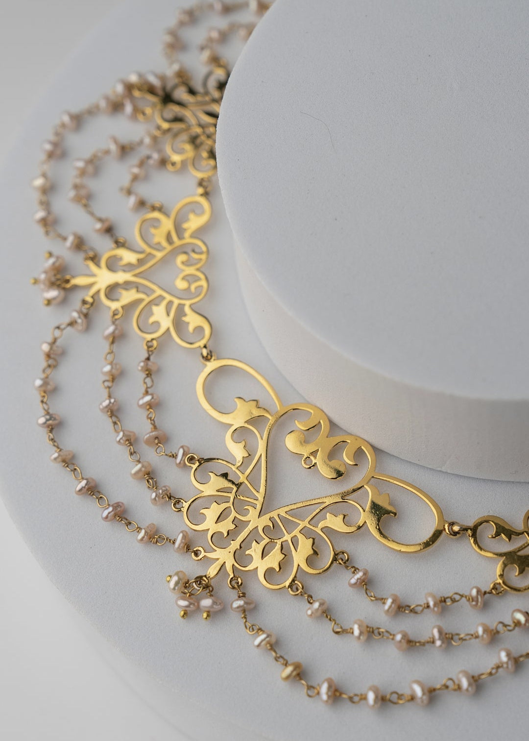 Statement pearl necklace by Indian jewellery designer Eina Ahluwalia