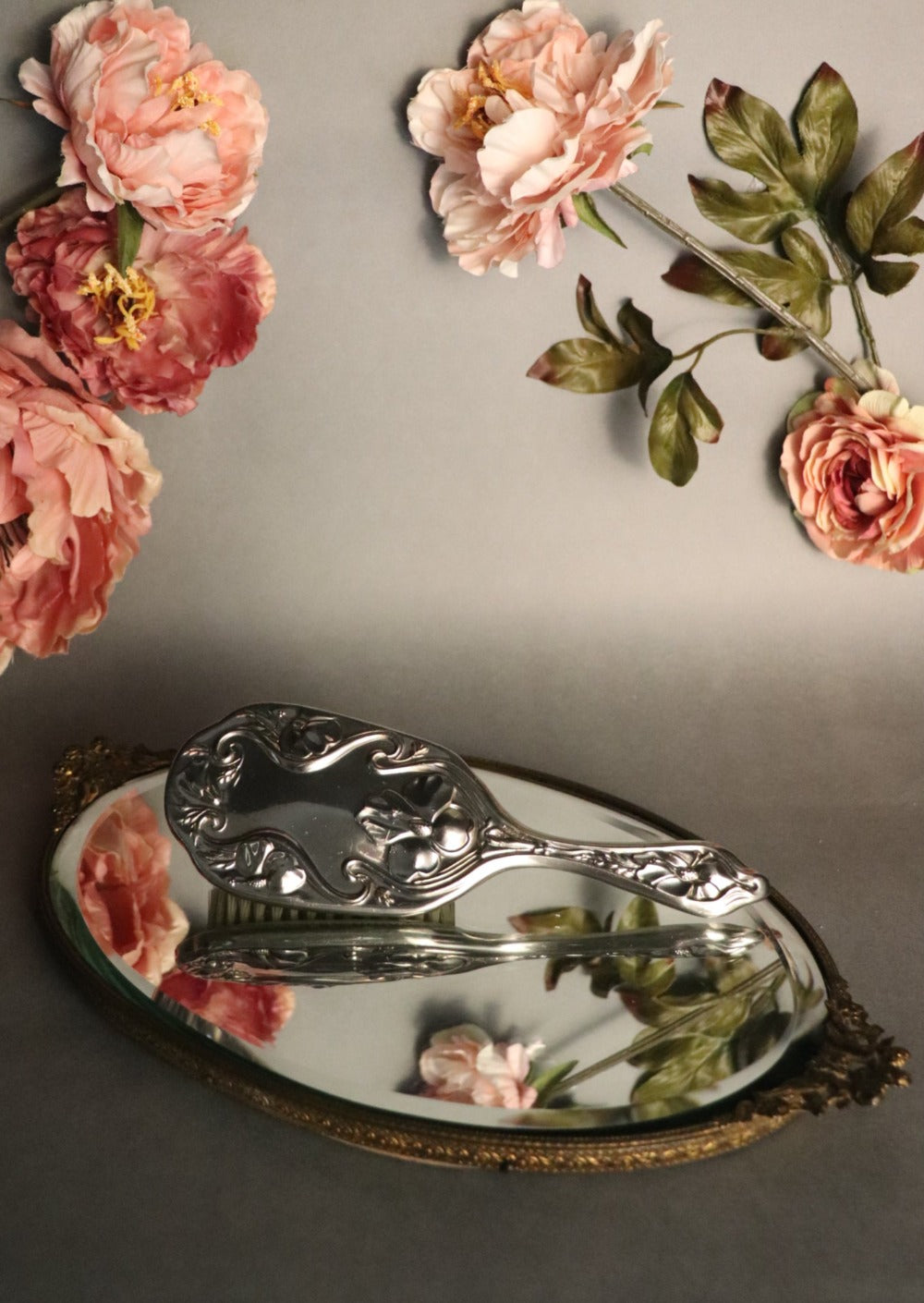 Old Soul Hair Brush I