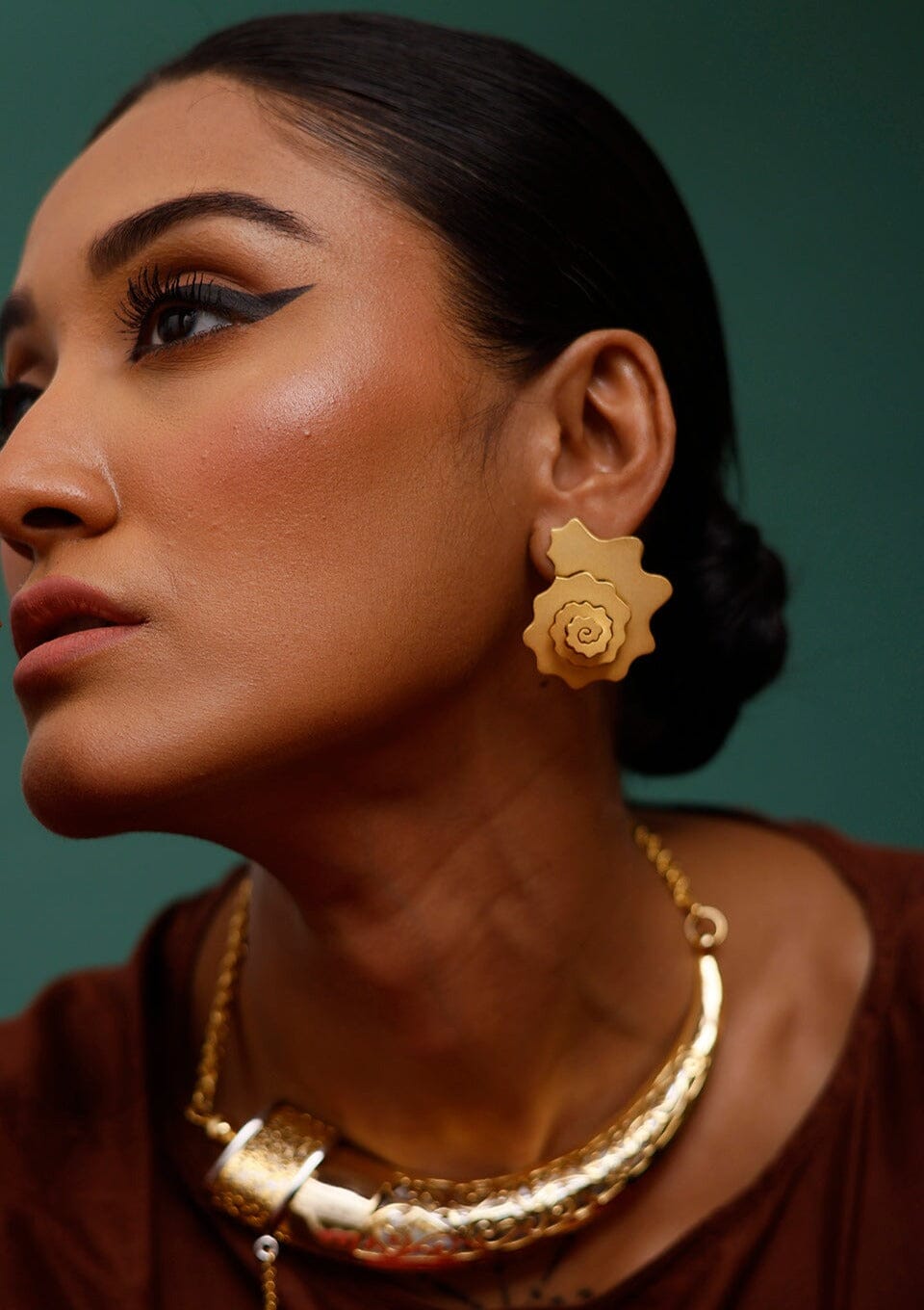 3D Shell Stud Hoops - matte