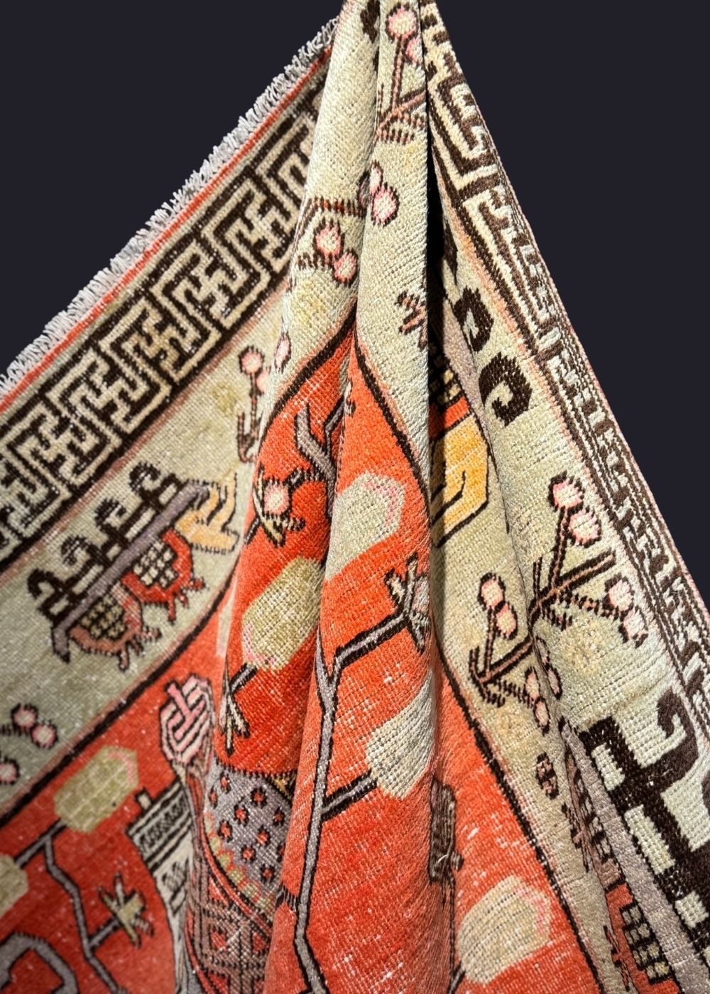 Old Soul Samarkand Vase Rug