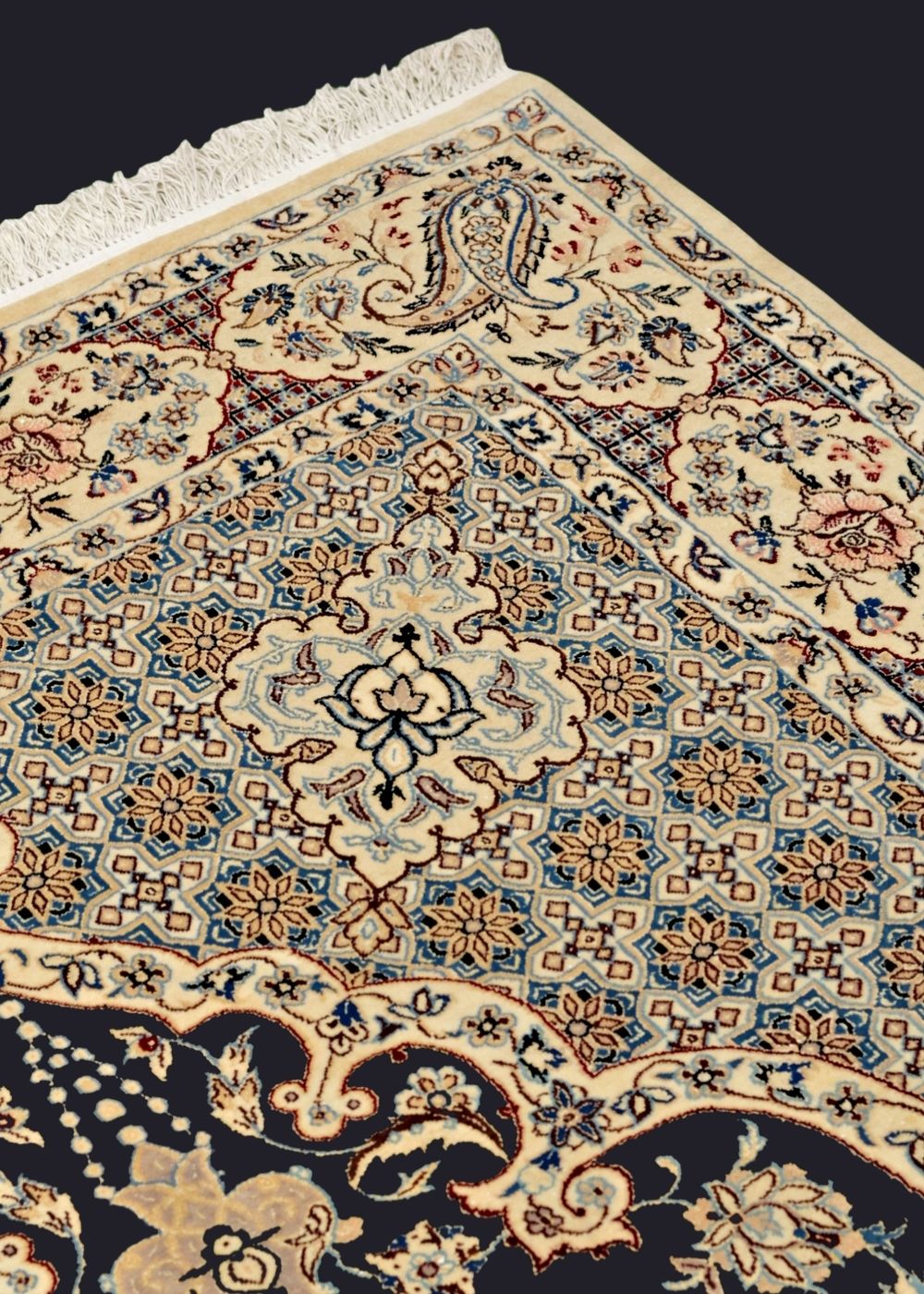 Handcrafted Persian Iranian Nain hand knotted Vintage Carpet 