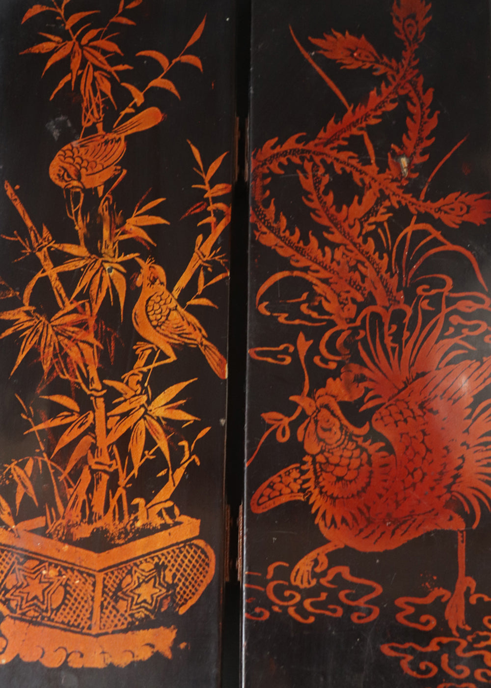 Vintage Vietnamese tabletop folding screen