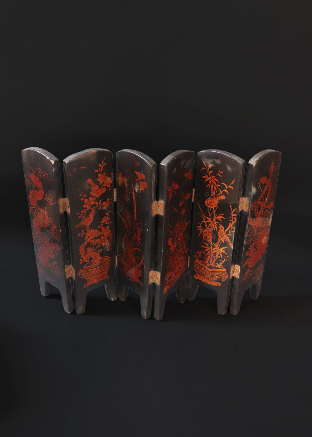 Vintage Vietnamese tabletop folding screen