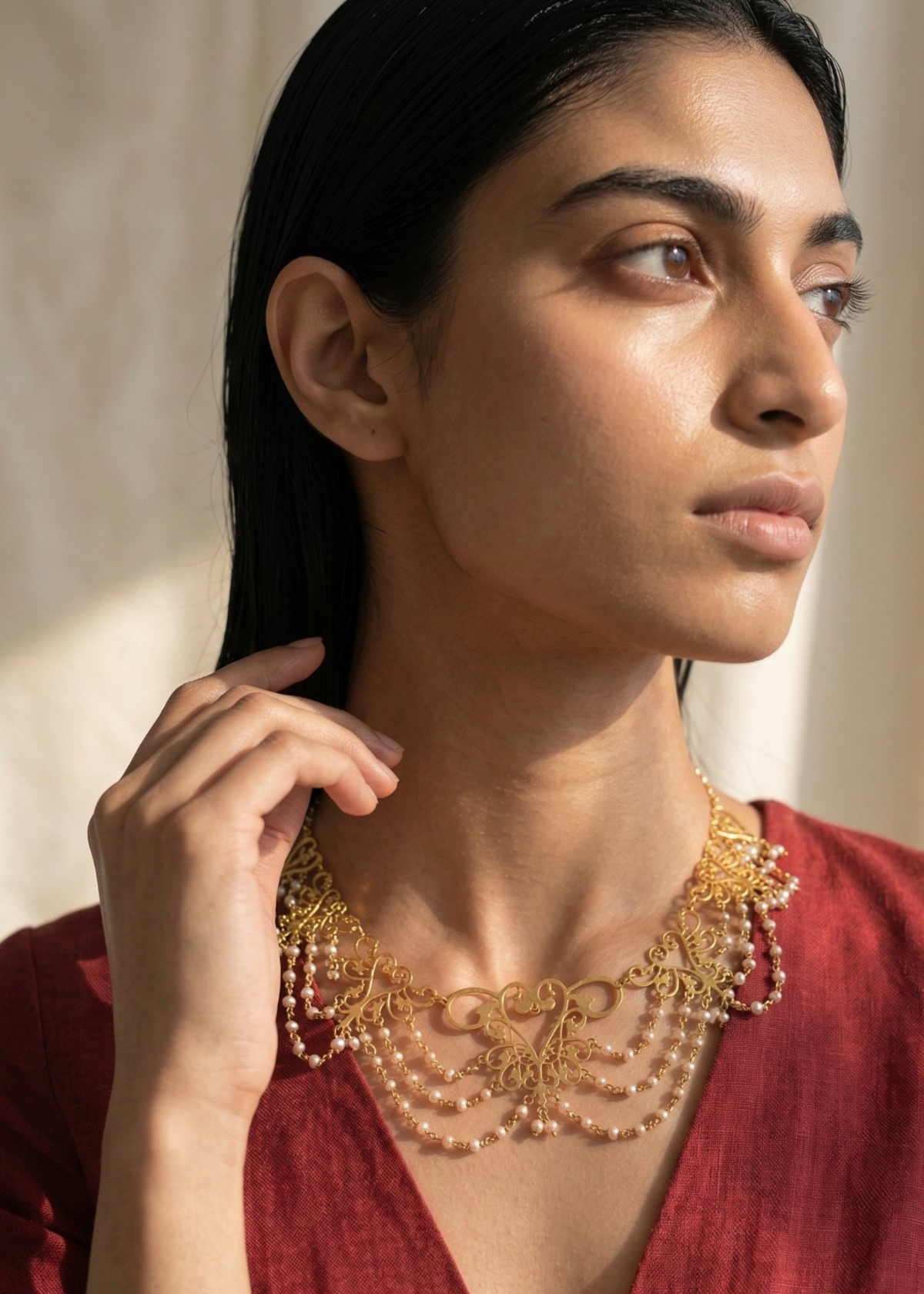 Statement pearl necklace by Indian jewellery designer Eina Ahluwalia