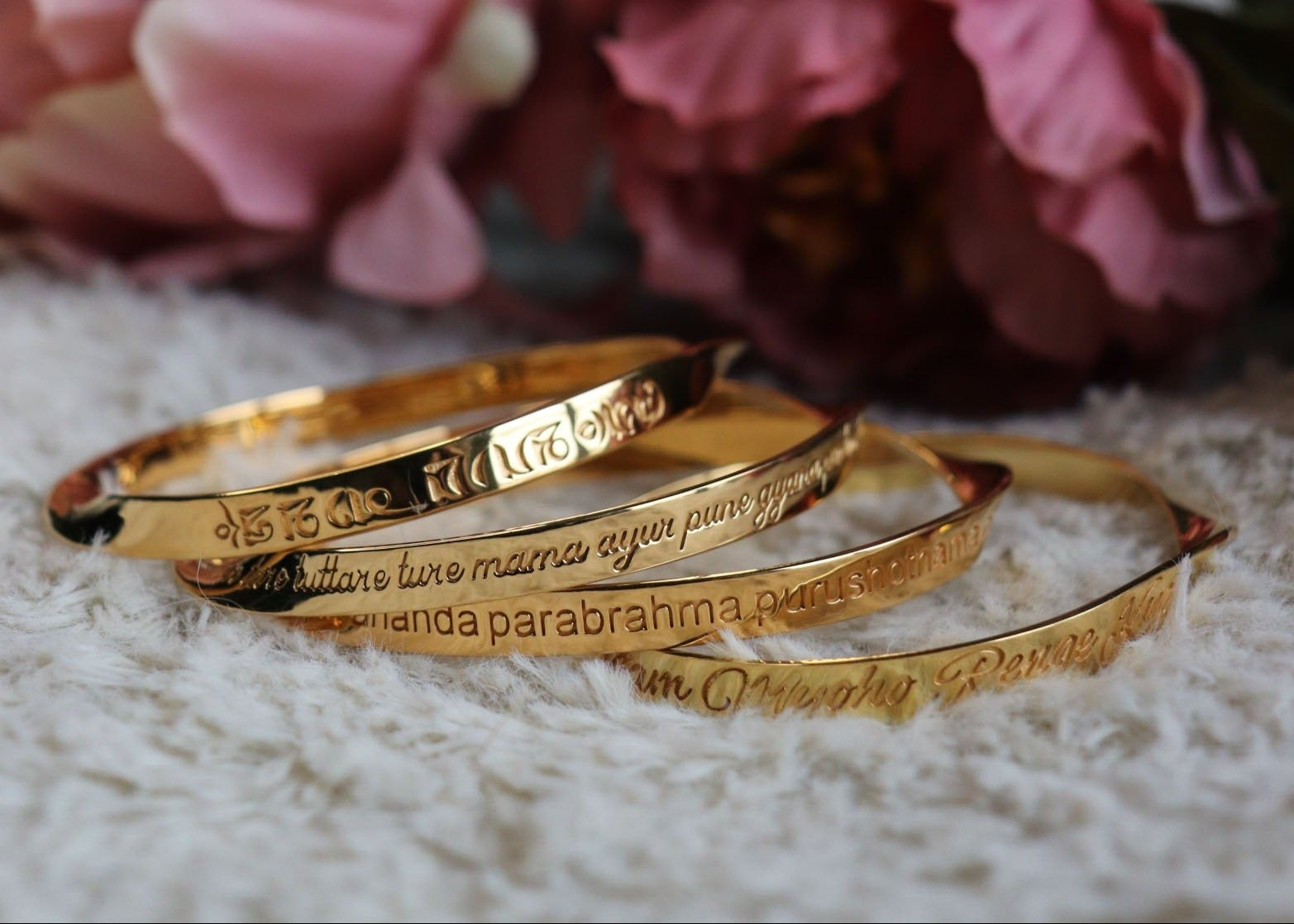 Custom Engraved Nam Myoho Renge Kyo Name Word Mantra Bangle in sterling silver and 18k gold by Indian Designer Jewellery Artist Eina Ahluwalia